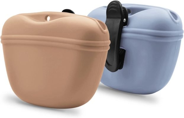 AUDWUD- Silicone Dog Treat Pouch – Clip on Portable Training Container